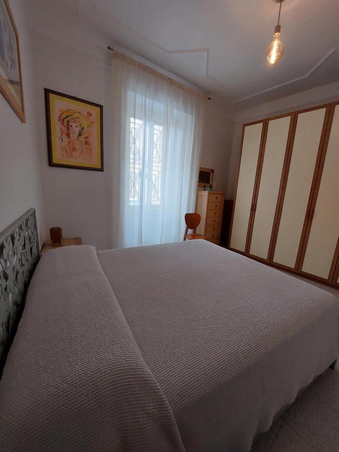 C R A Zy For Rhome Řím Exteriér fotografie